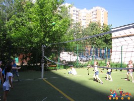 Игры с мячом в Детском клубе "Тёма"