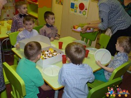 Праздник осени в частном детском саду "Тёма" в Медведково (СВАО, г. Москва)