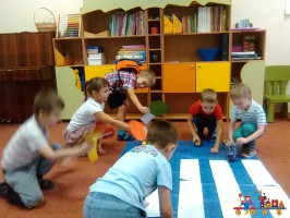 Изучение правил дорожного движения в частном детском саду "Тёма"